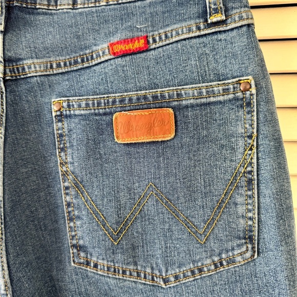 NWOT Retro Wrangler Jeans - Picture 3 of 4